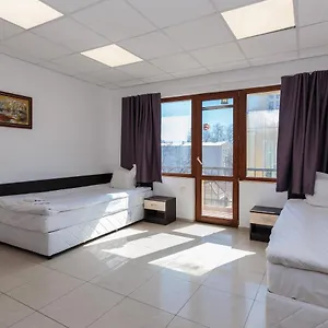 https://hotel-burgas-8000-82.burgashotels.net