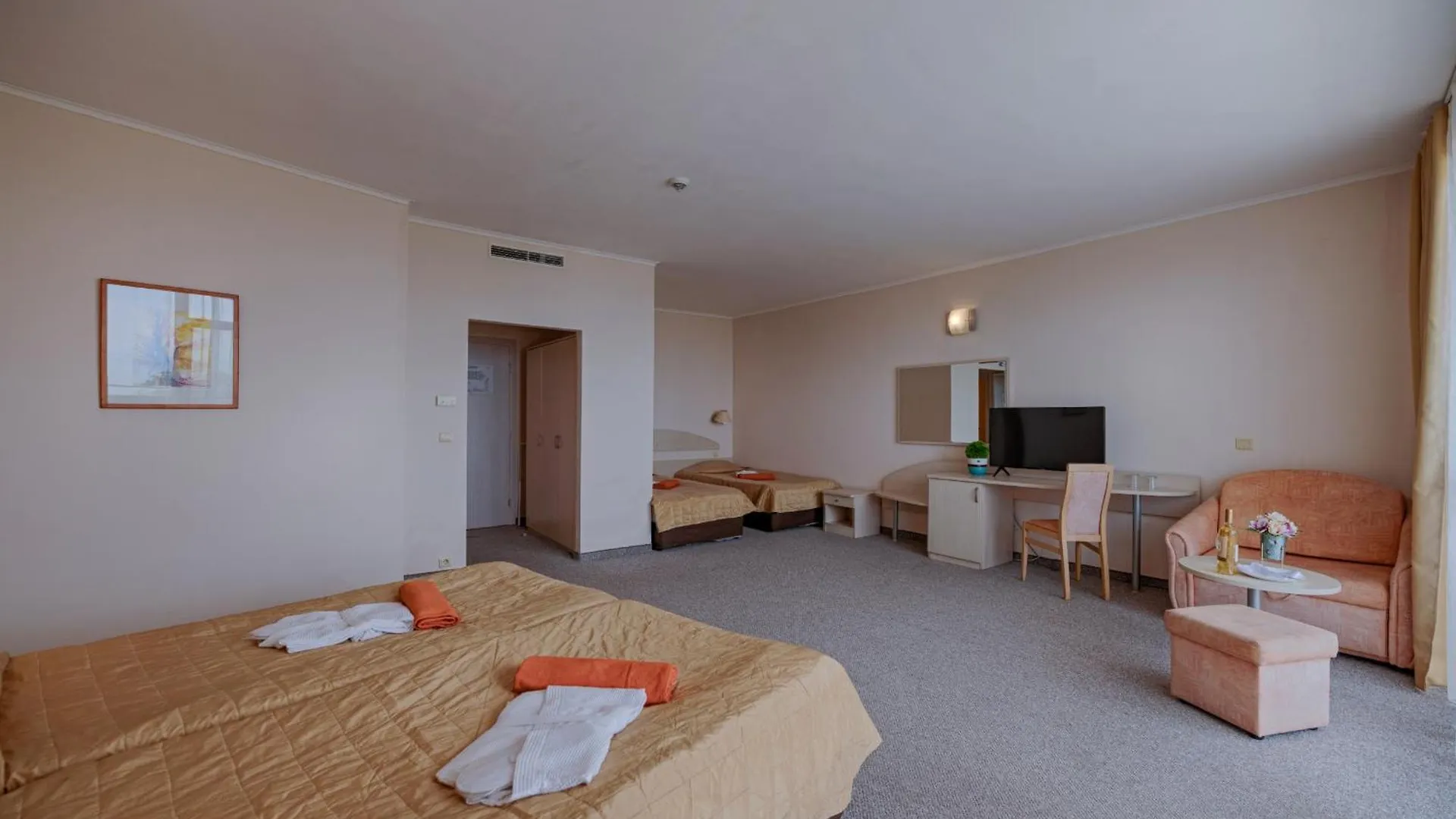 Hotel Berlin Green Park Golden Sands